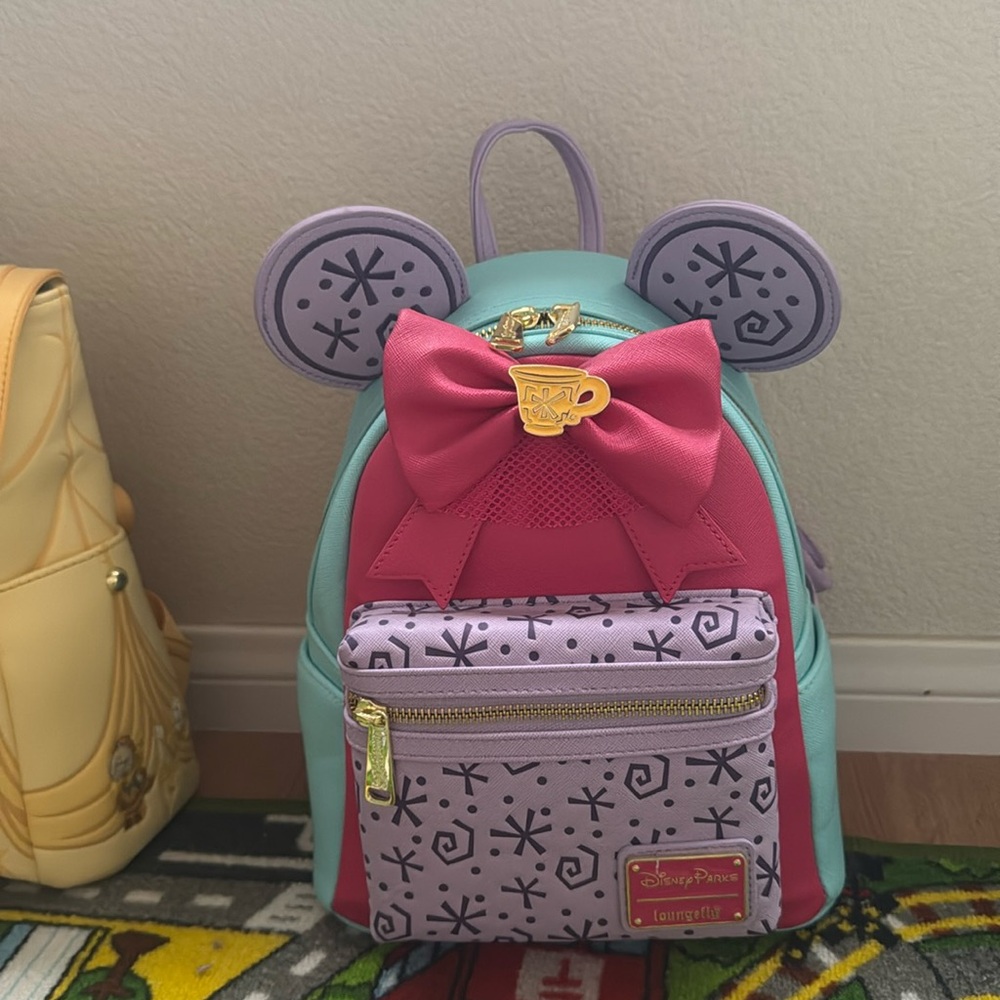 BNWT Tea Cups Loungefly
